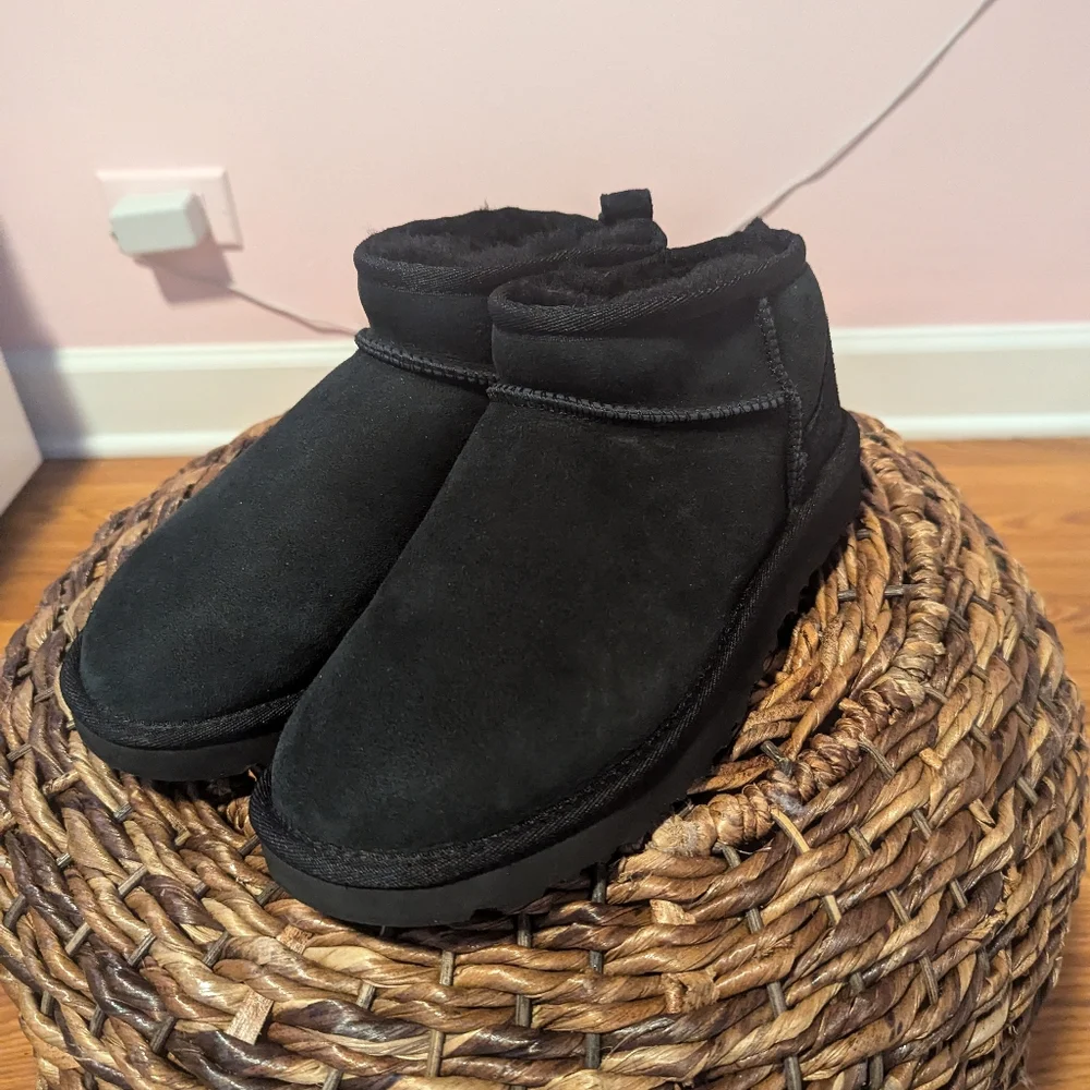 Ugg Classic Ultra Mini